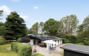 2 Bedroom Lovely Home In Liseleje